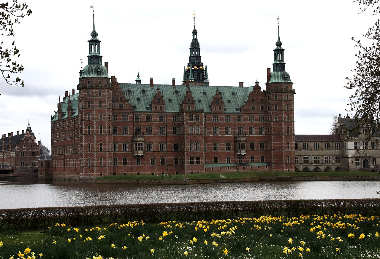 Frederiksborg Slotshave ned mod søen
