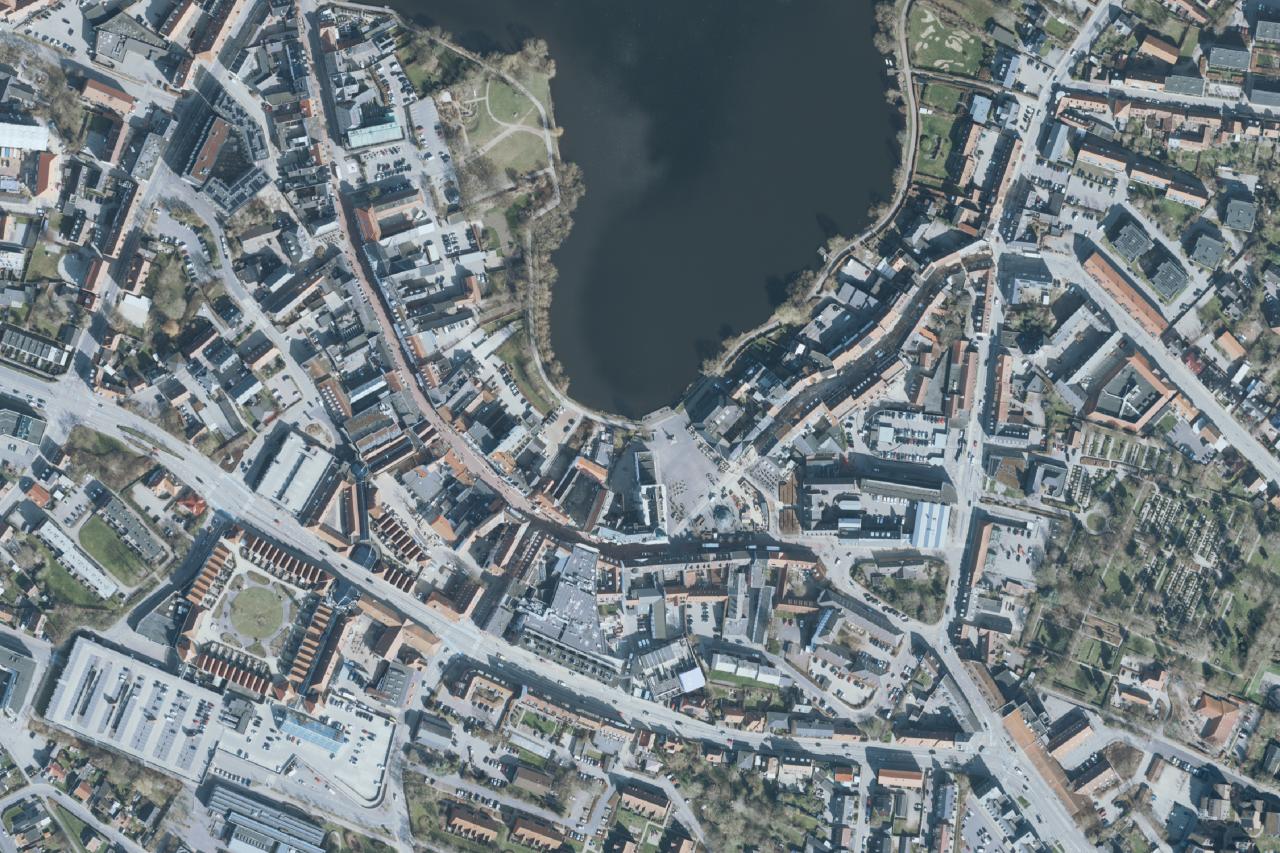 Luftfoto over Søstien ved Slotssøen i Hillerød