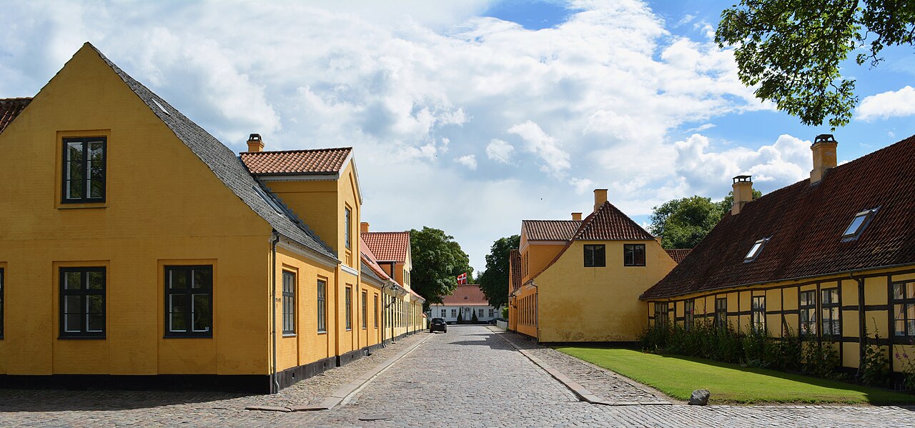 Vallø Slot ved Slotsgade
