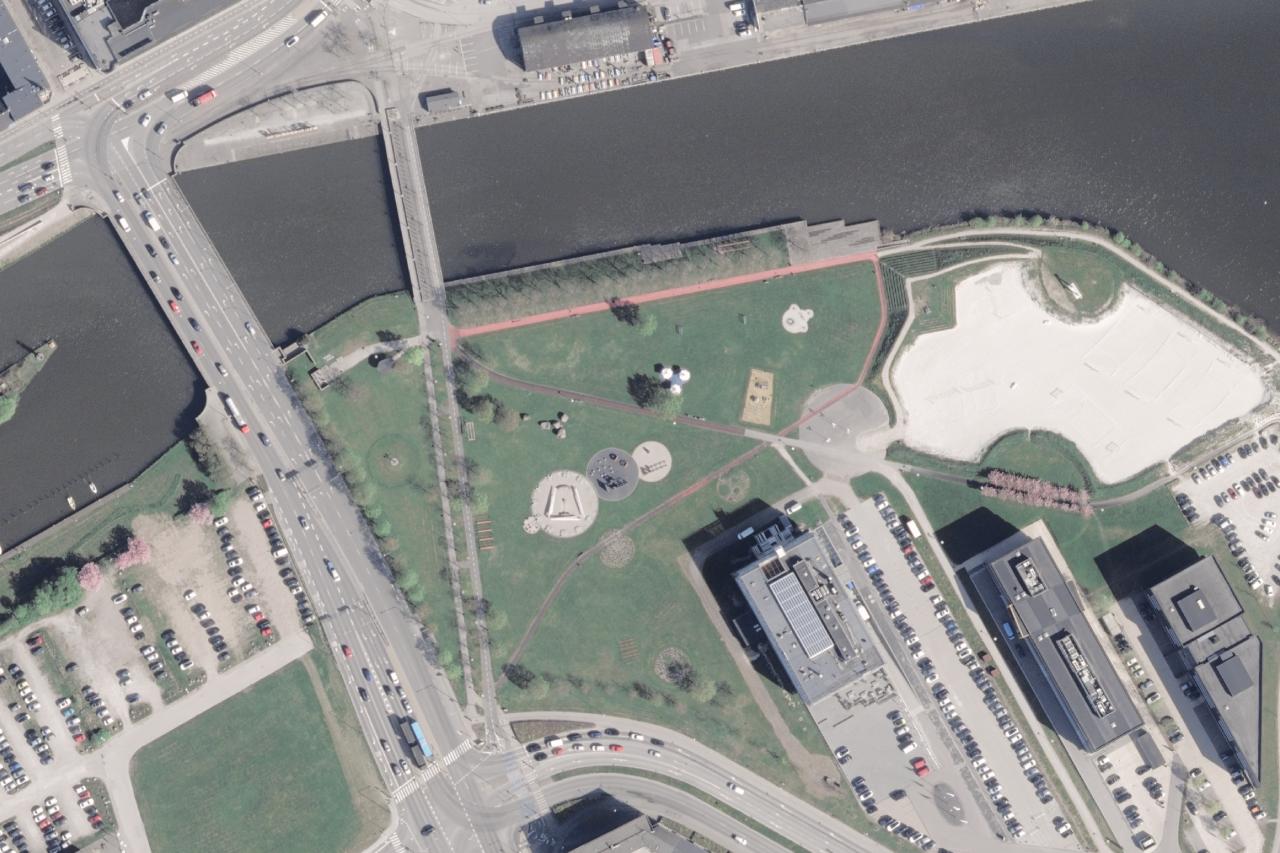 Luftfoto over Tronholmparken i Randers