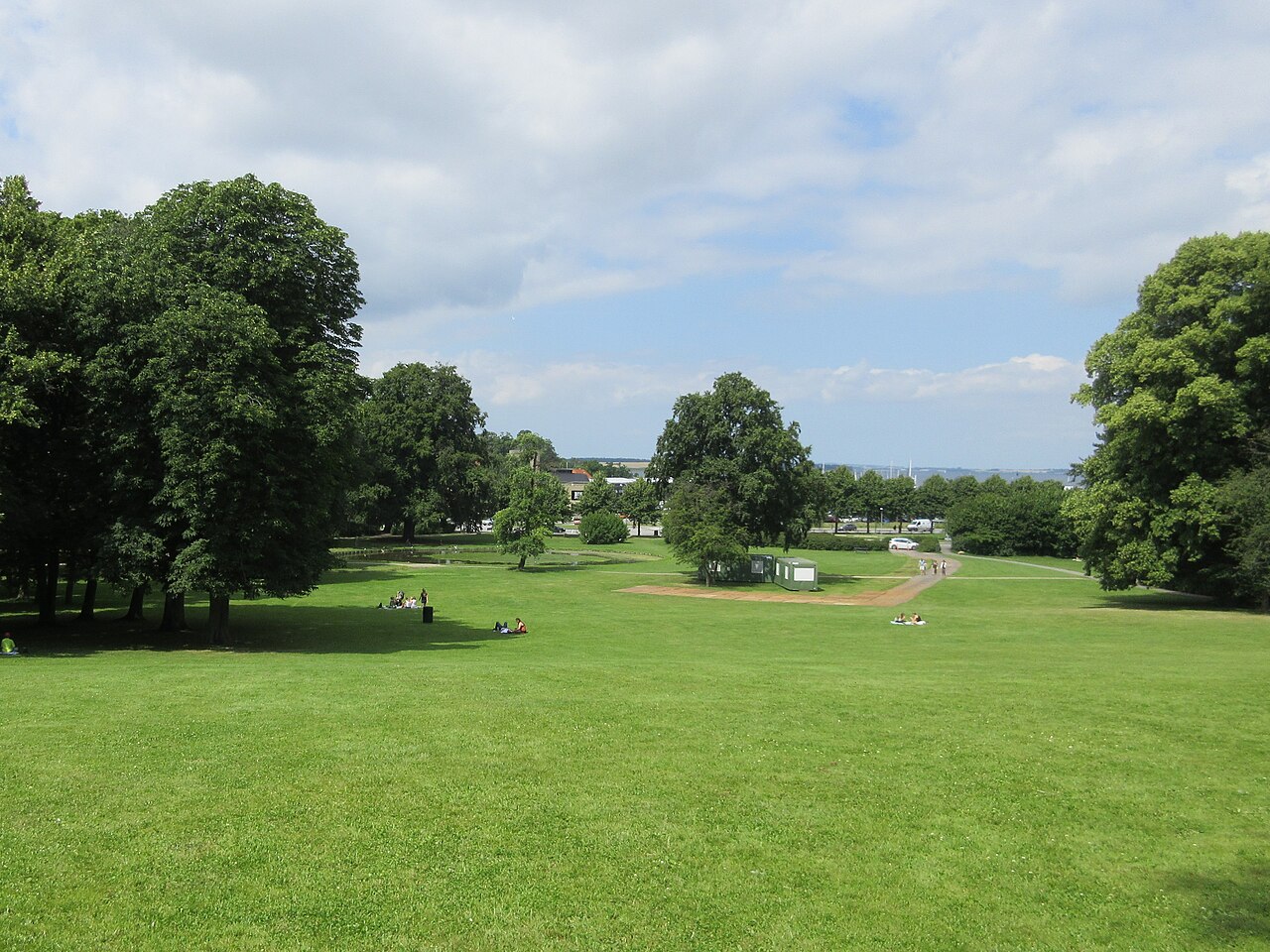 Byparken i Roskilde ned mod fjorden