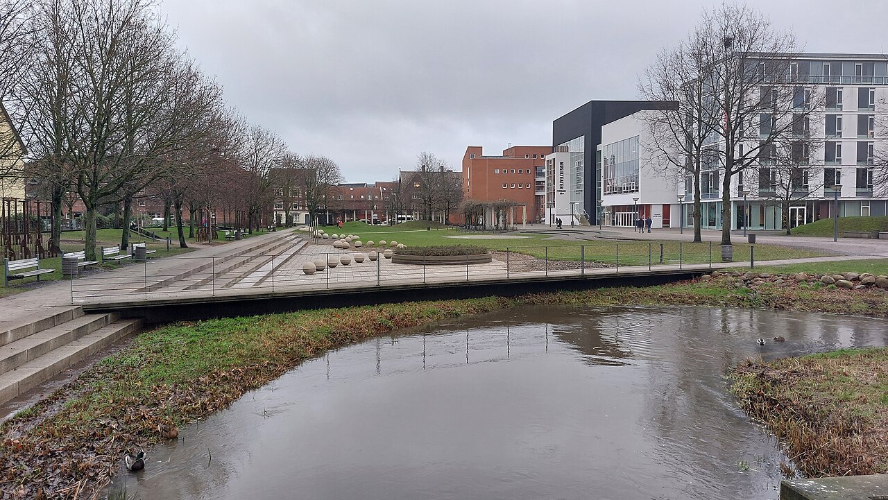 Træer og stier i Byparken i Vejle
